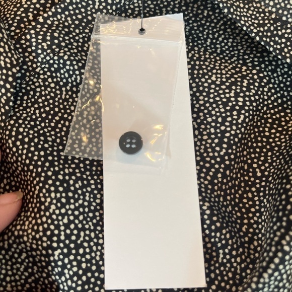 NWT BISHOP + YOUNG Women's Satin Black Polka Dots Long Sleeve Blouse Sz L - Picture 3 of 14